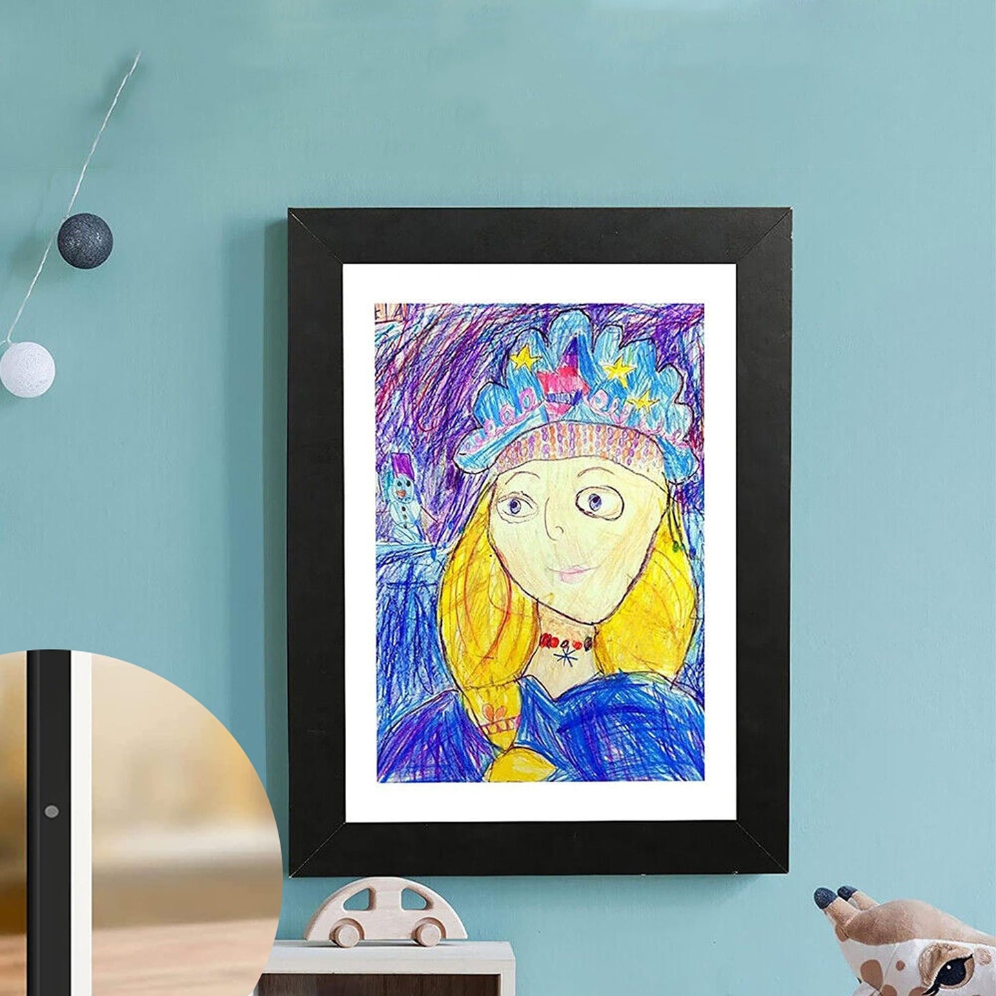 Wooden Art Display Frames Holds 150 Pictures for Art Projects