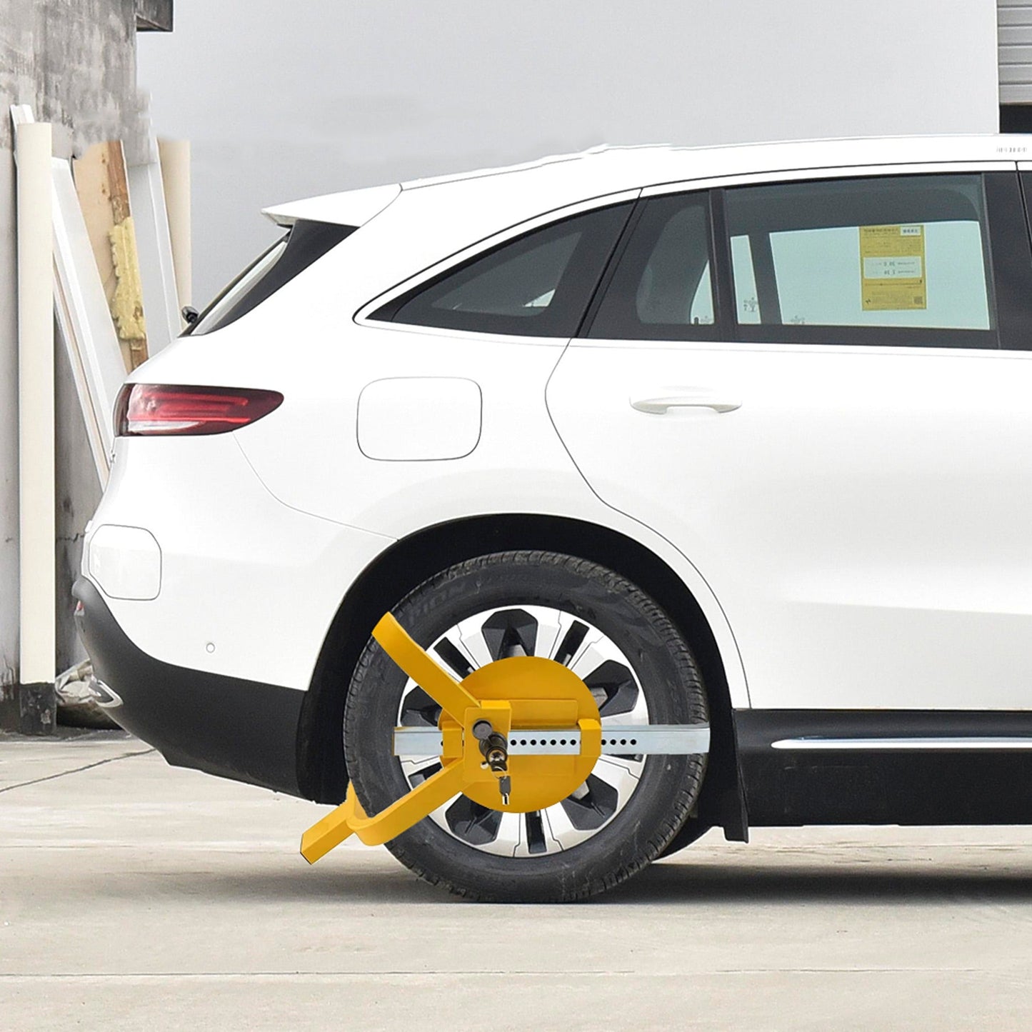 Heavy-Duty Wheel Clamp Lockable Tire Defender for Caravans Cars 13-15 Inch