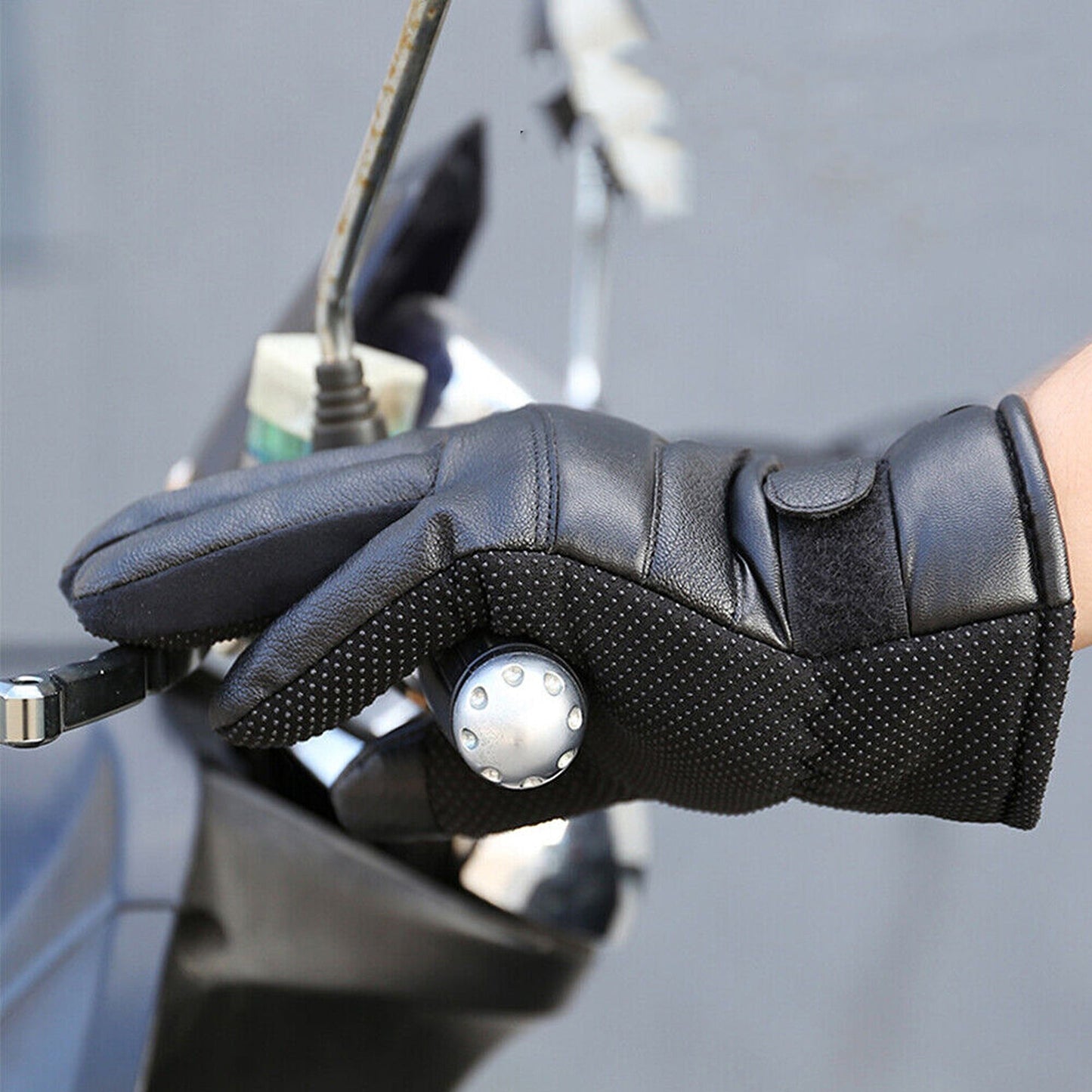 Heated Winter Gloves USB Rechargeable 4 Mode Motorcycle Hand Warmer