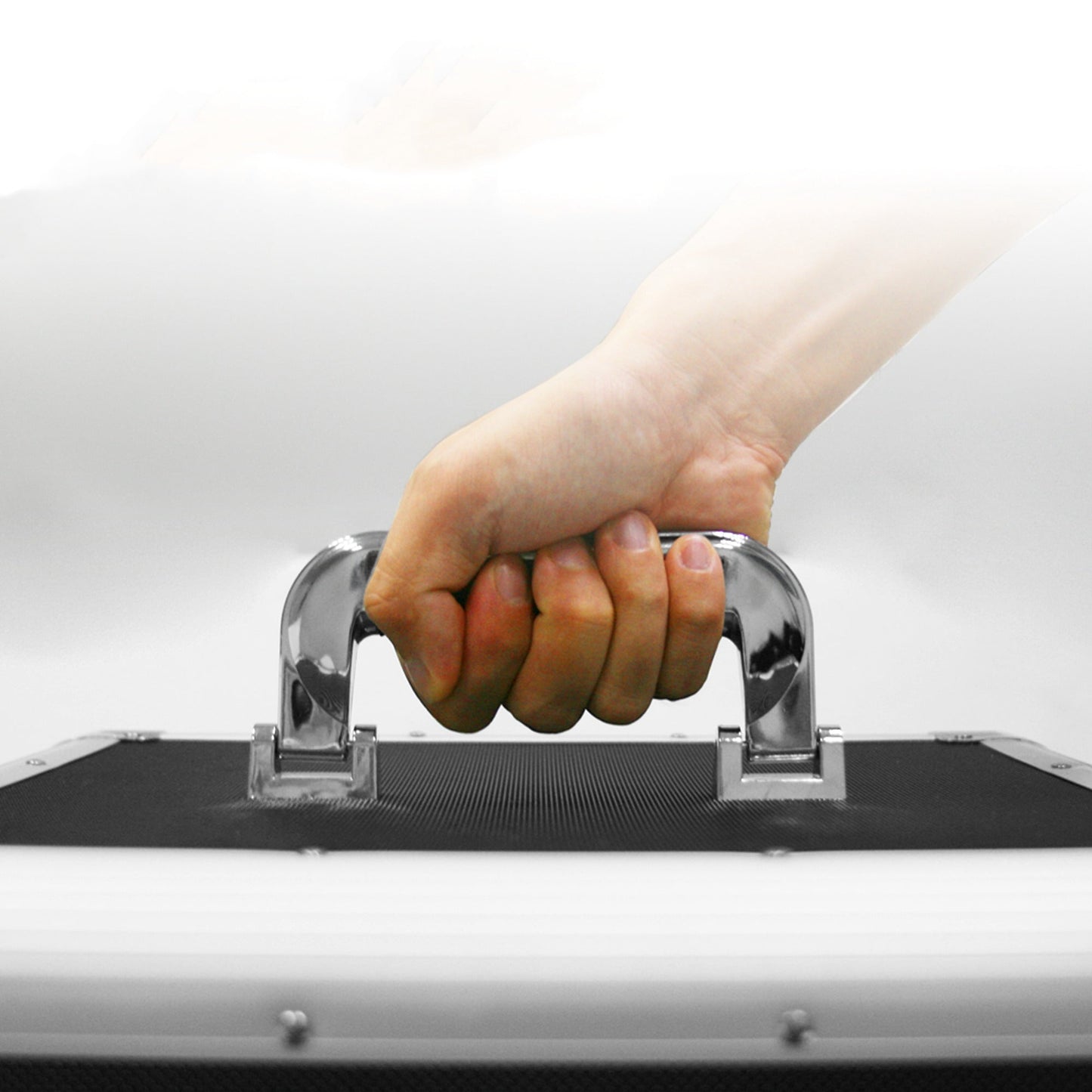 Heavy Duty DJ Vinyl Record Storage Flight Case Aluminum Holds 100 12-Inch Records