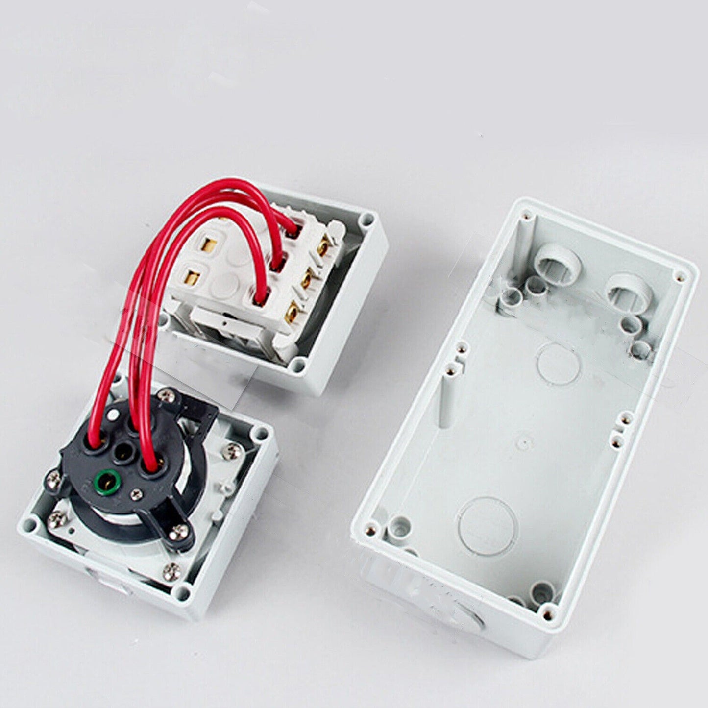 Weatherproof Industrial Switch for Outdoor Use IP66 500V 32amp 5 Pin