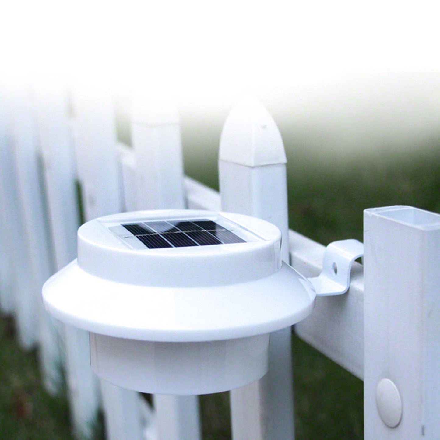 4pcs Solar Powered Black LED Gutter Fence Lights for Outdoor Garden Wall Pathway