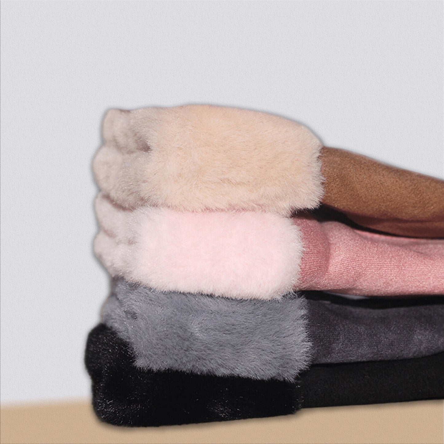 Women Thermal Sheepskin Winter Gloves Touch Screen Compatible Windproof and Warm