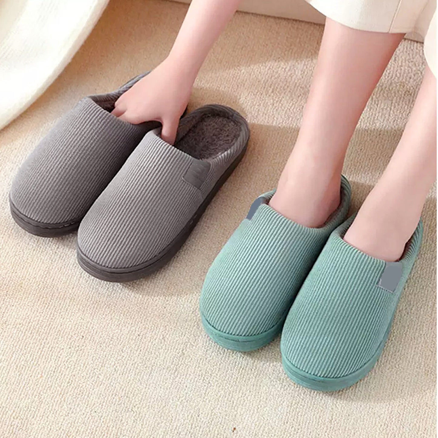 Grey Plush Lined Anti-Slip Winter Slippers Warm Indoor Slides for Men and Women