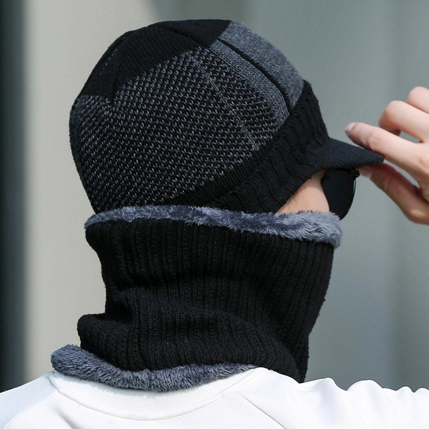 Men and Women Winter Beanie Hat and Scarf Set Fleece Warm Snow Ski Cap