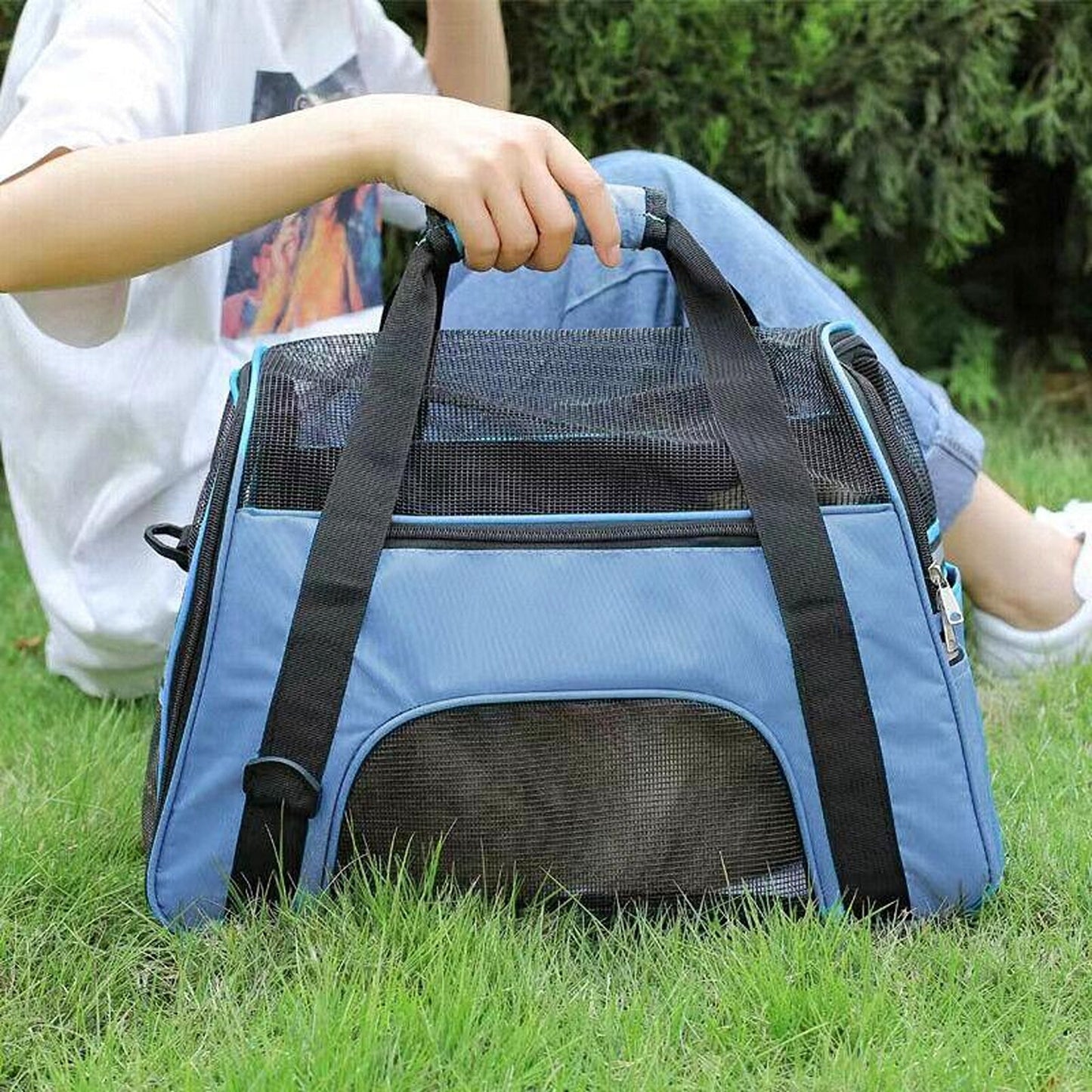 Portable Pet Carrier Bag for Cats and Dogs Airline Approved