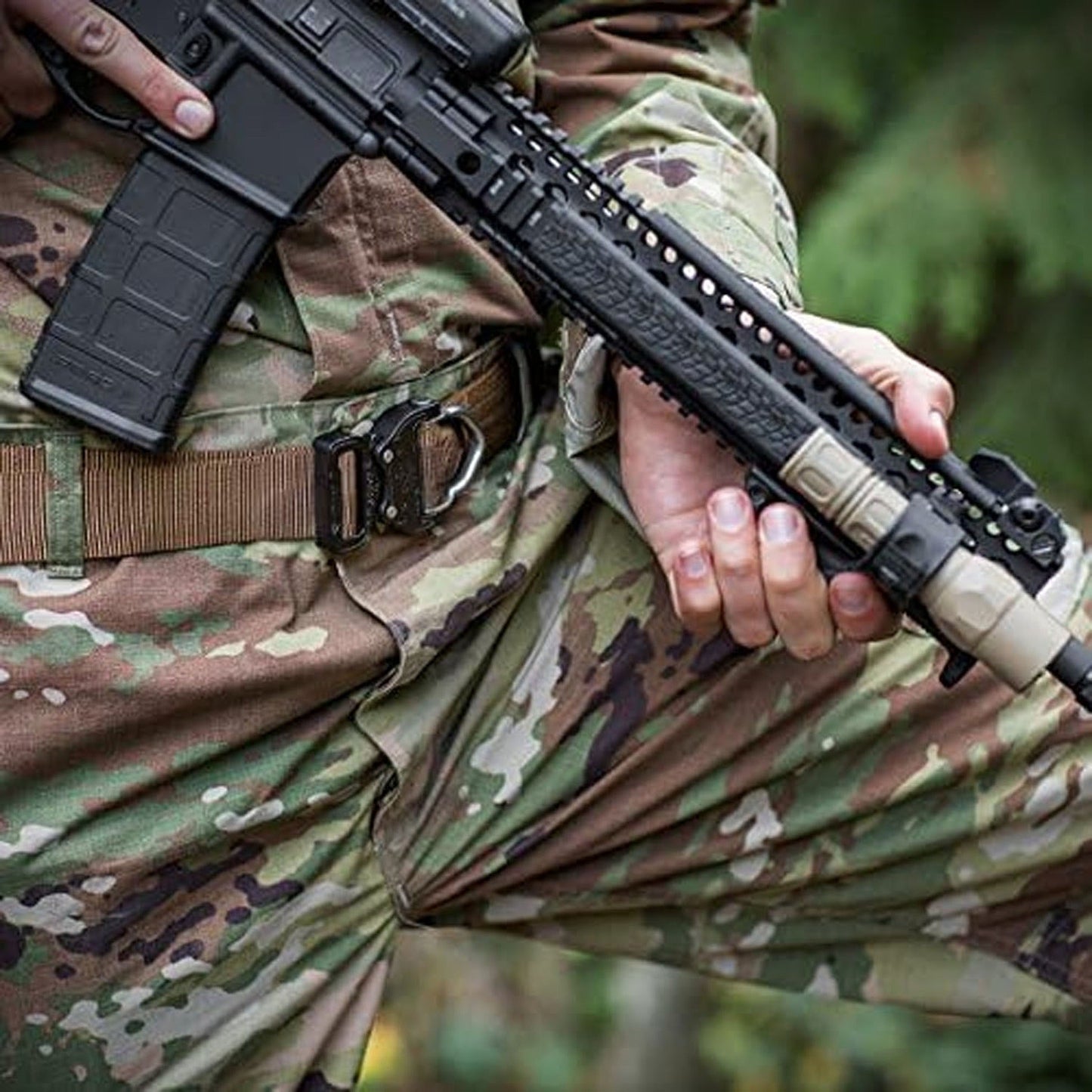 Heavy-Duty Canvas Outdoor Utility Belt for Work and Casual Wear