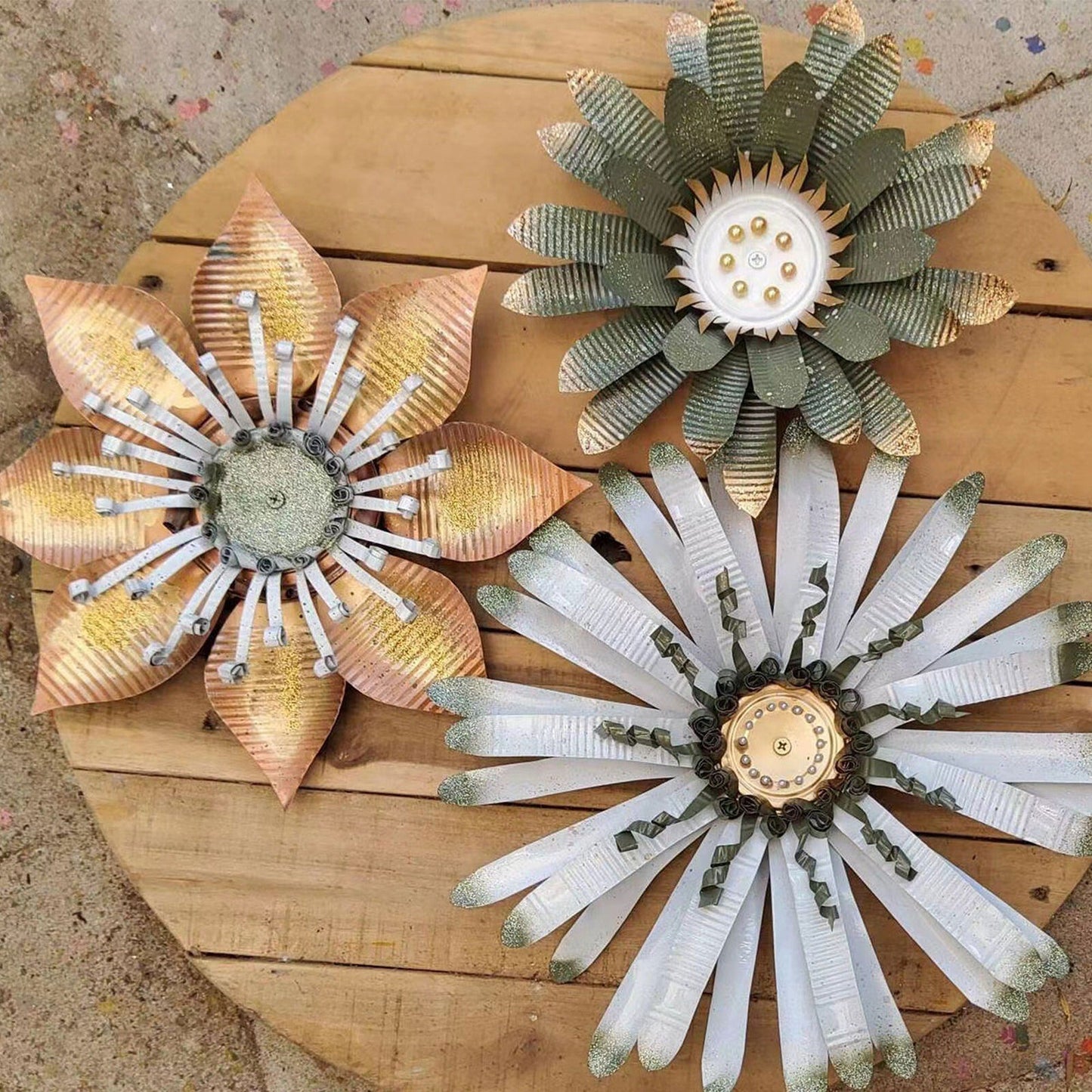 Large Indoor/Outdoor Metal Flower Wall Art Sculptural Hanging Decor