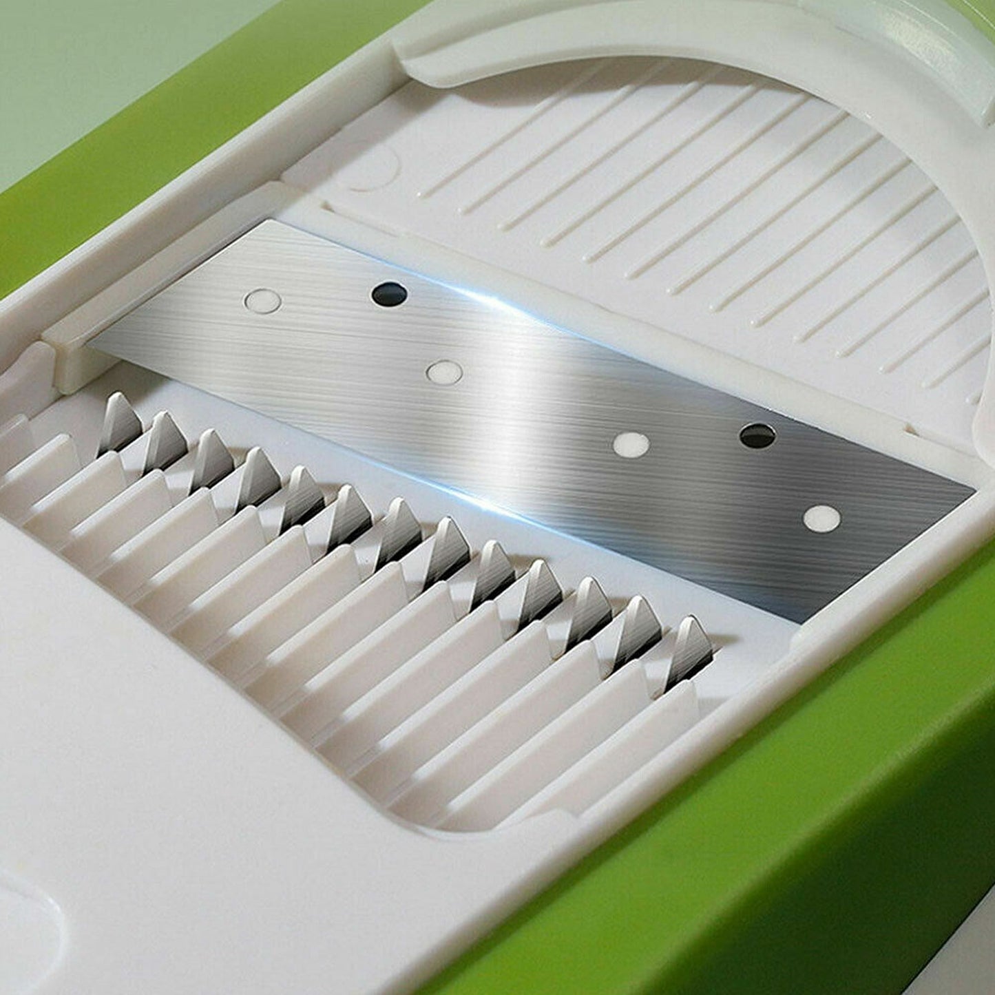 4-in-1 Multifunctional Vegetable Slicer and Kitchen Chopping Artifact