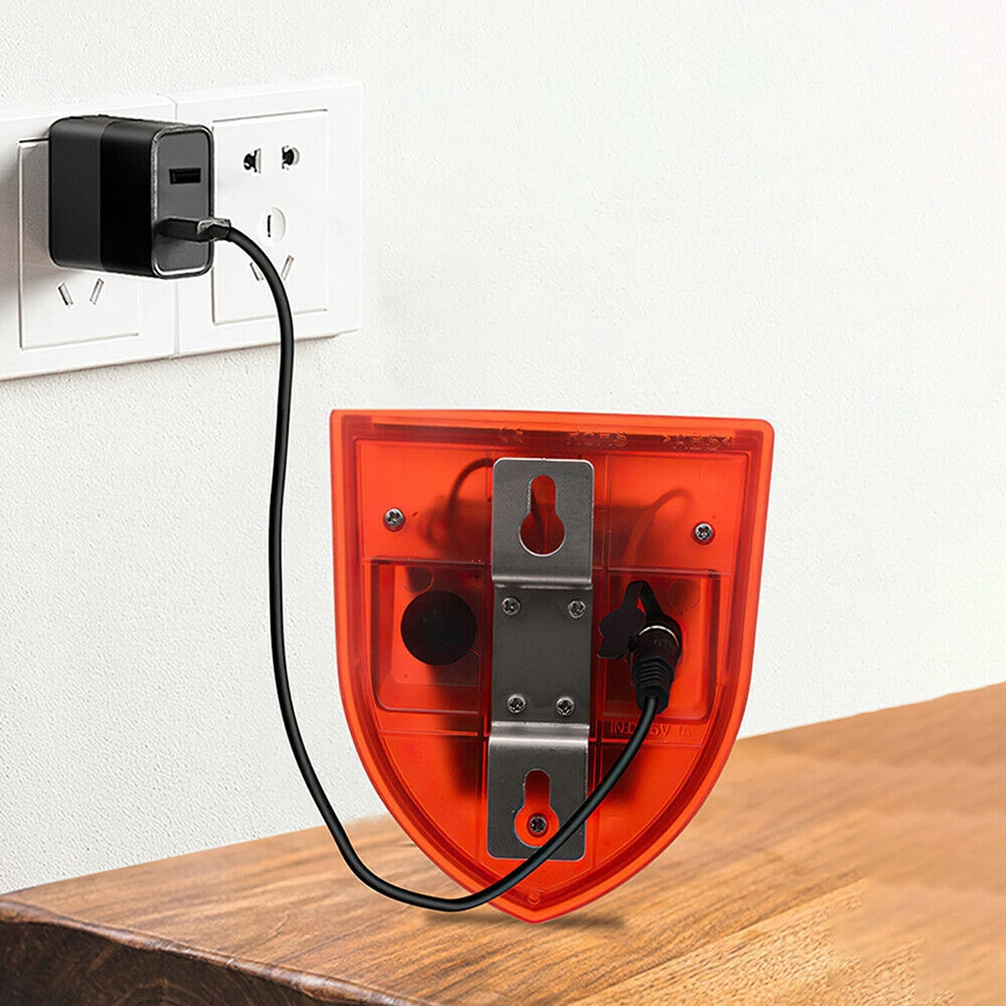 Outdoor Wireless Solar Alarm Light with PIR Motion Sensor and Sound Alarm
