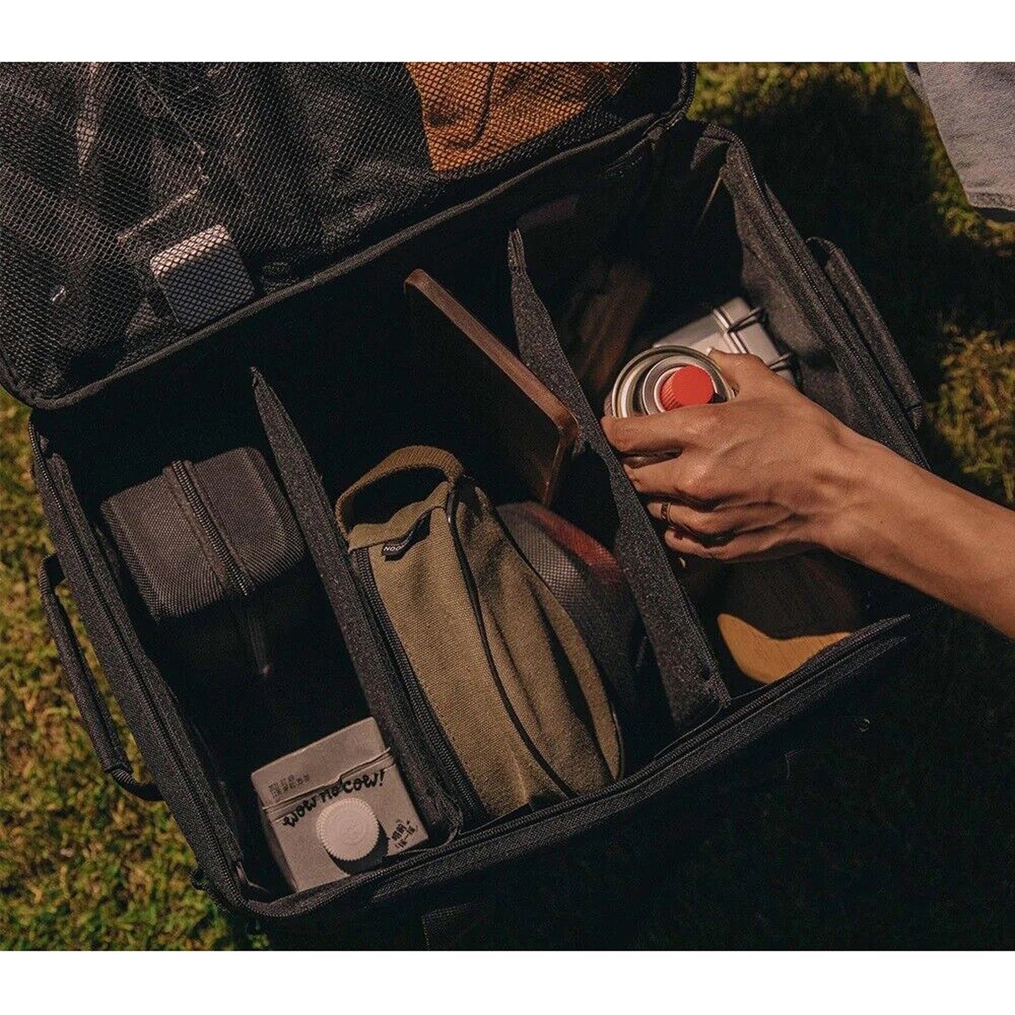 Large Outdoor Camping Storage Bag for Picnic and Tableware